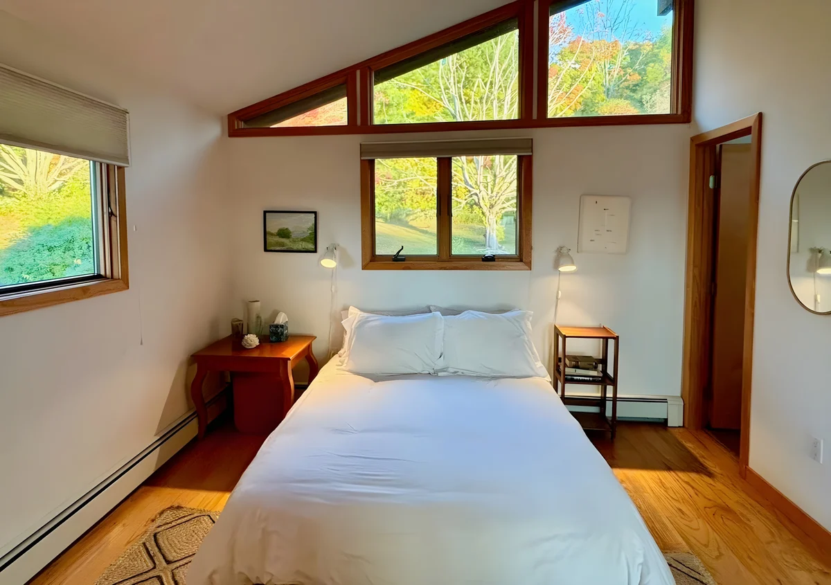 Bedroom 1 image 1