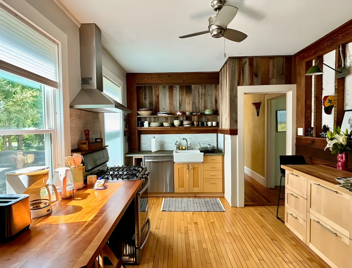 Home in Stockbridge property photo 4