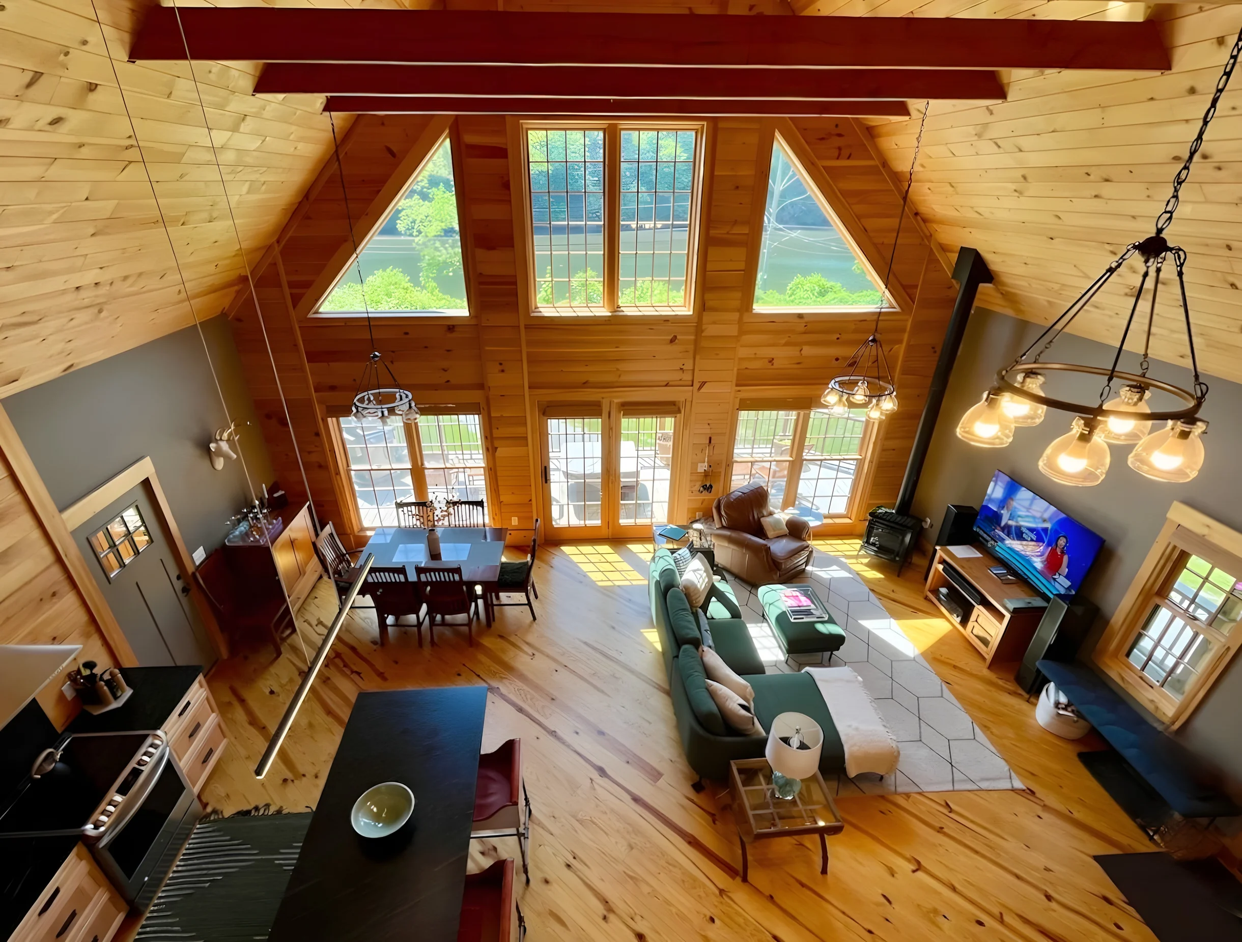 Home in Housatonic property photo 1