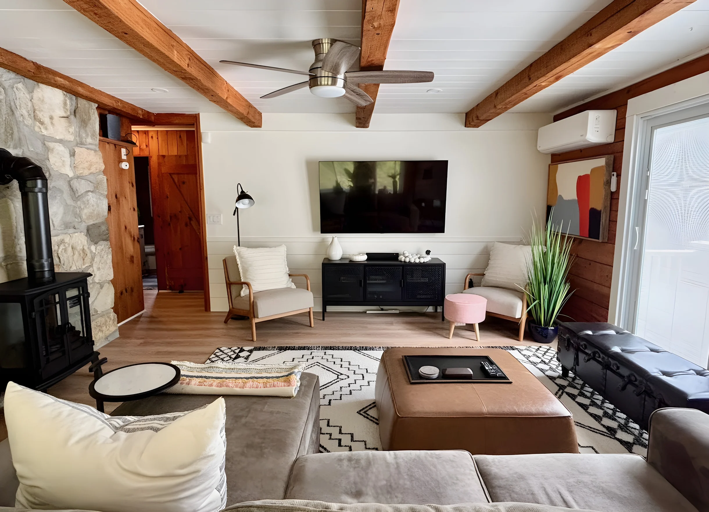 Home in Alford property photo 1