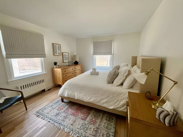 Bedroom 2 image 1