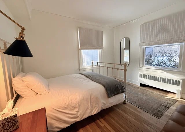 Bedroom 3 image 1