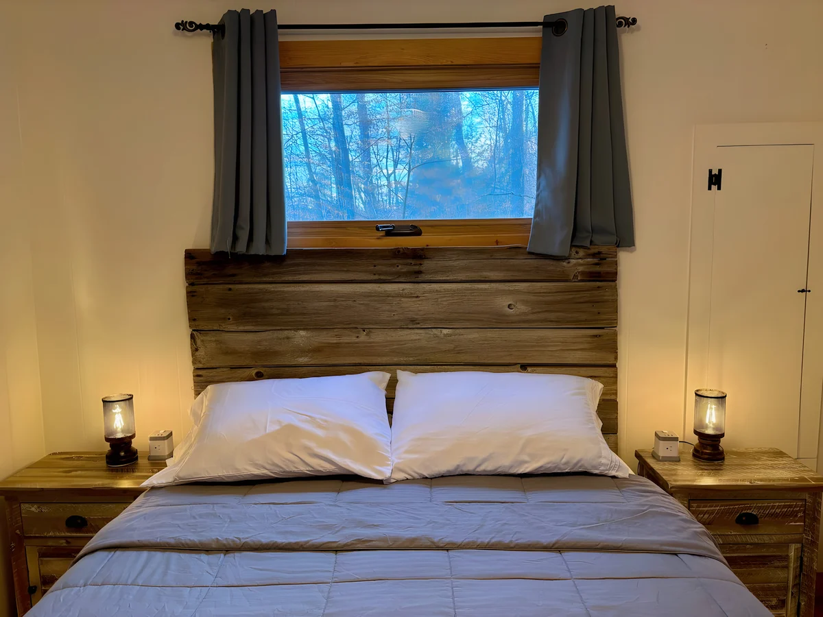 Bedroom 1 image 1