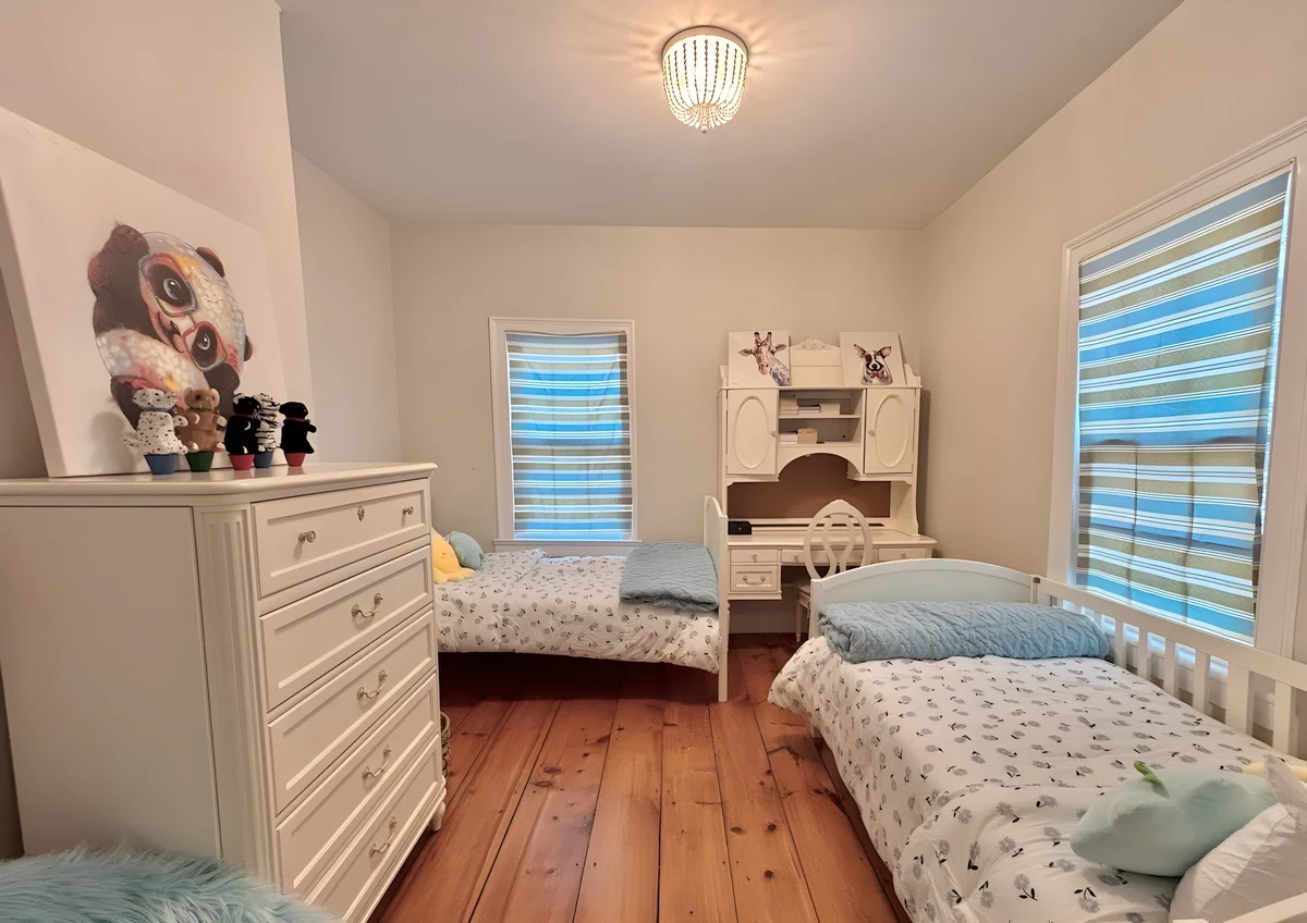Bedroom 3 image 1