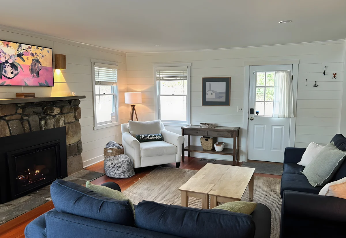 Home in Monterey property photo 5