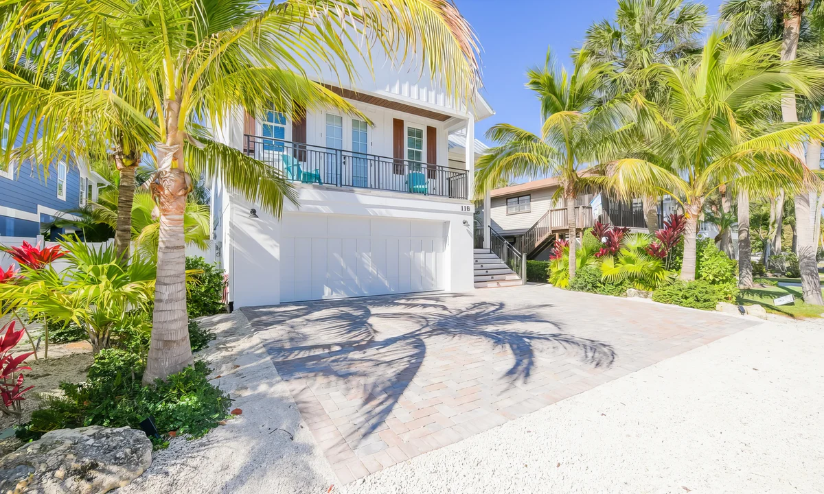 Wander Anna Maria Sea