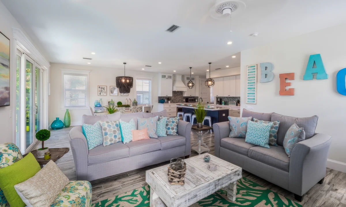 Living Room image 1