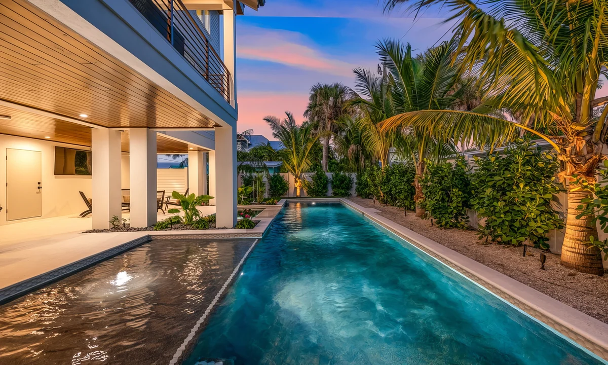 Wander Holmes Beach Breeze #9