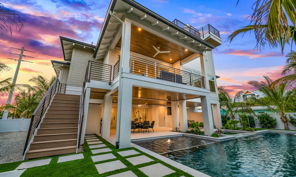 Wander Holmes Beach Breeze #4