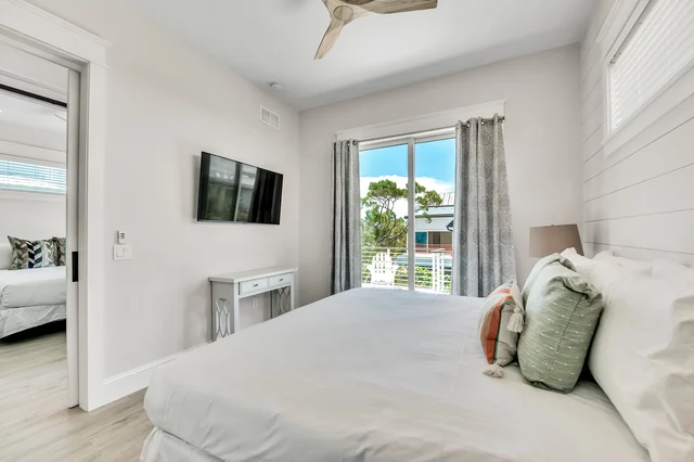 Bedroom 3 image 1