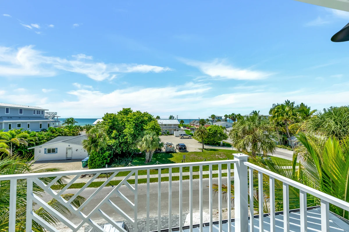 Wander Holmes Beach Rooftop #24