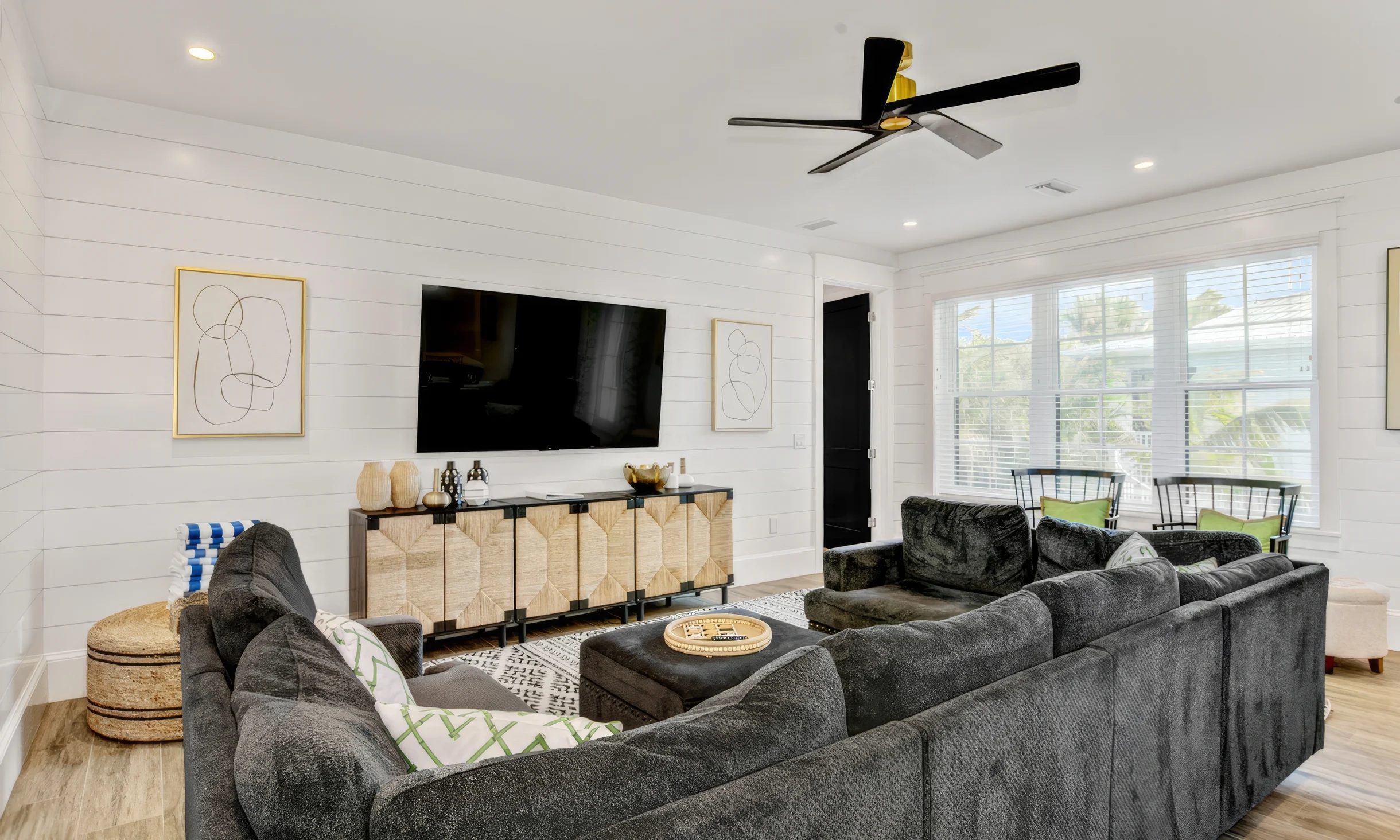 Wander Island Retreat #28