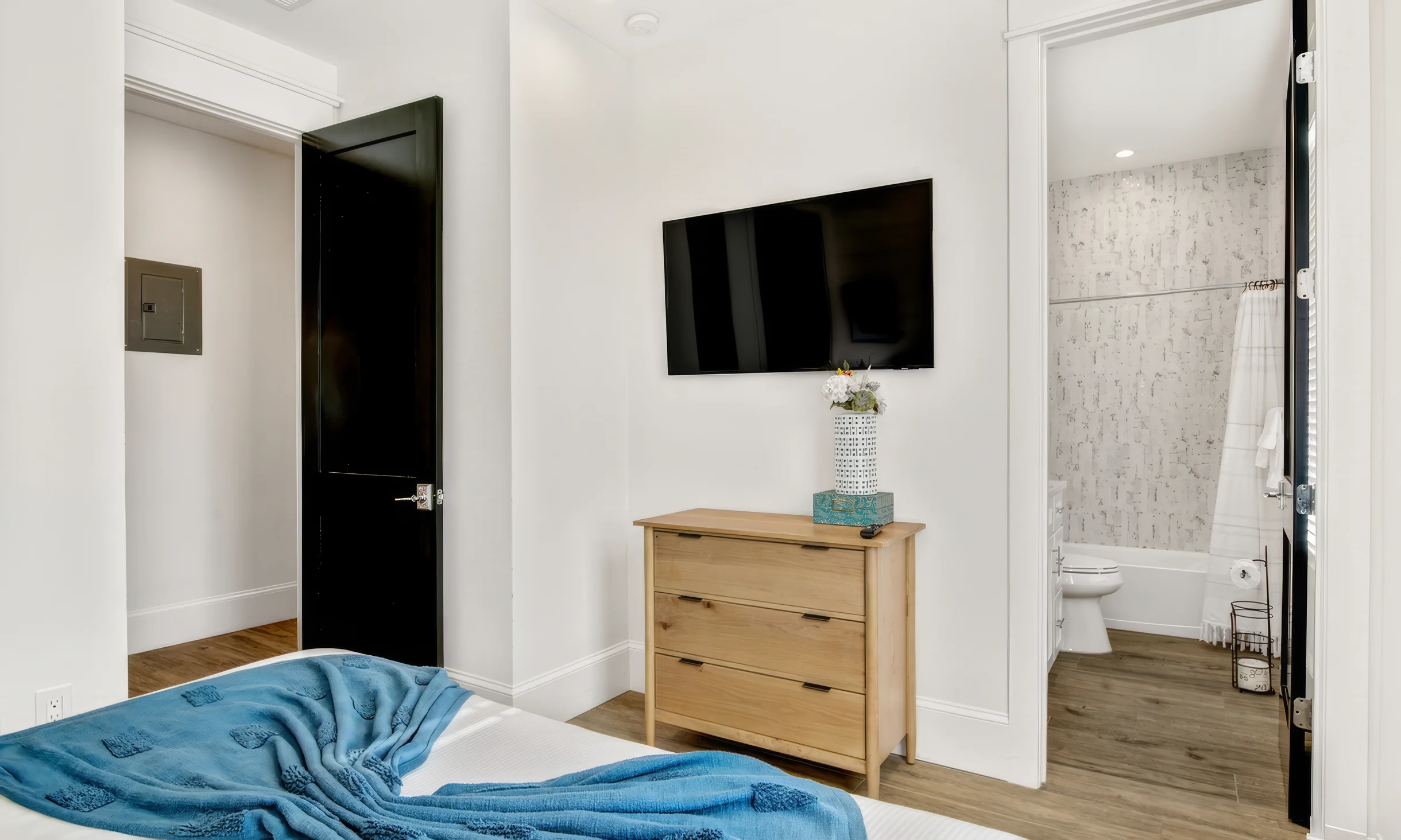 Wander Island Retreat #35