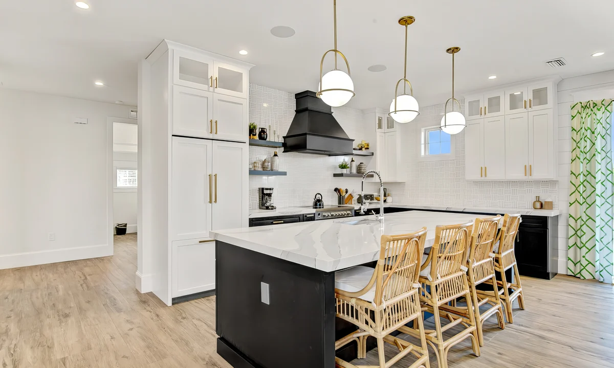 Kitchen image 1