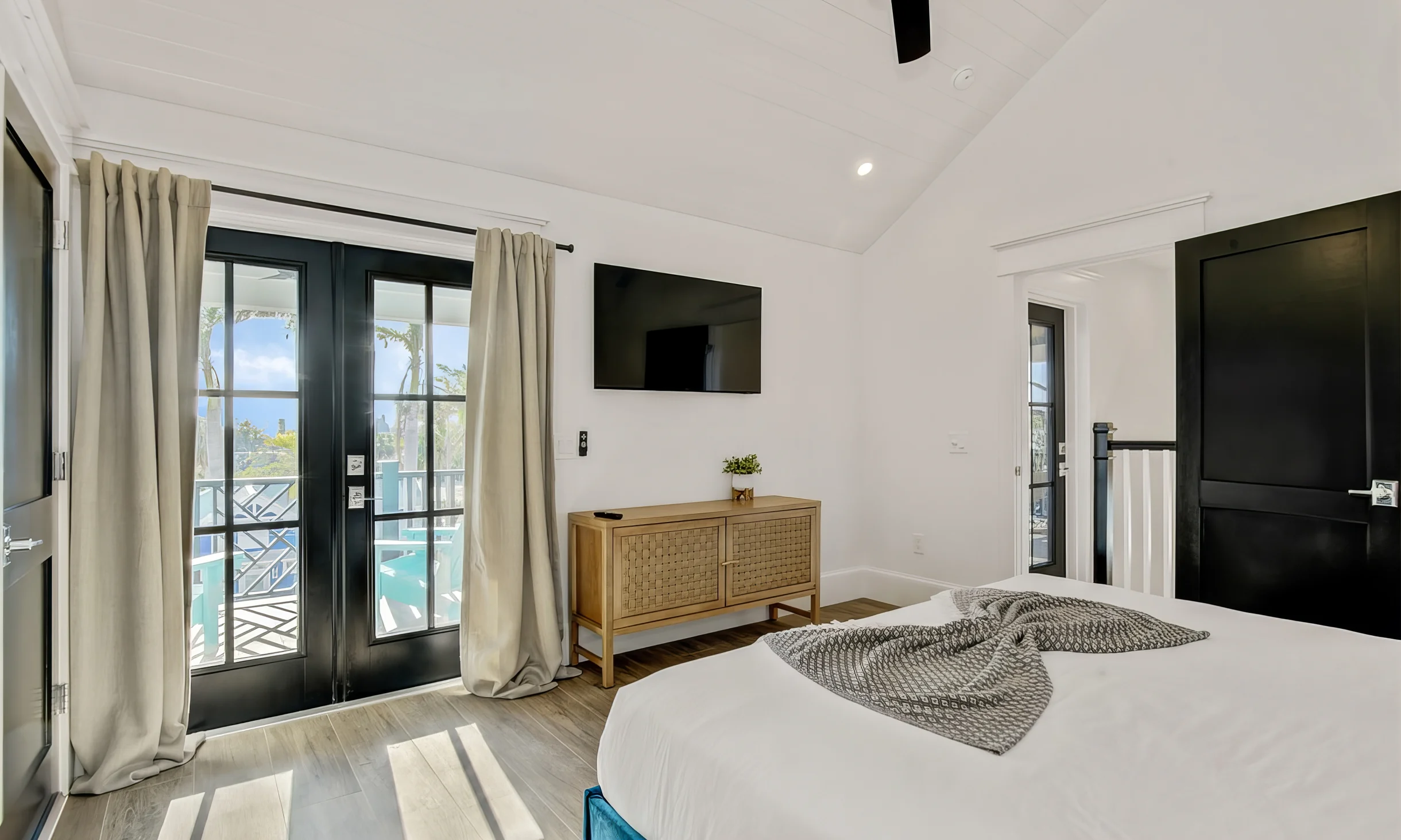 Wander Island Retreat #47