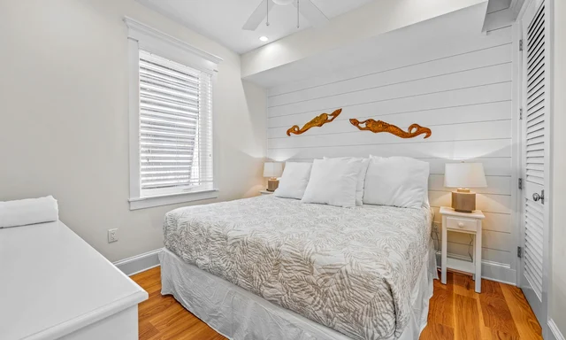 Bedroom 5 image 1