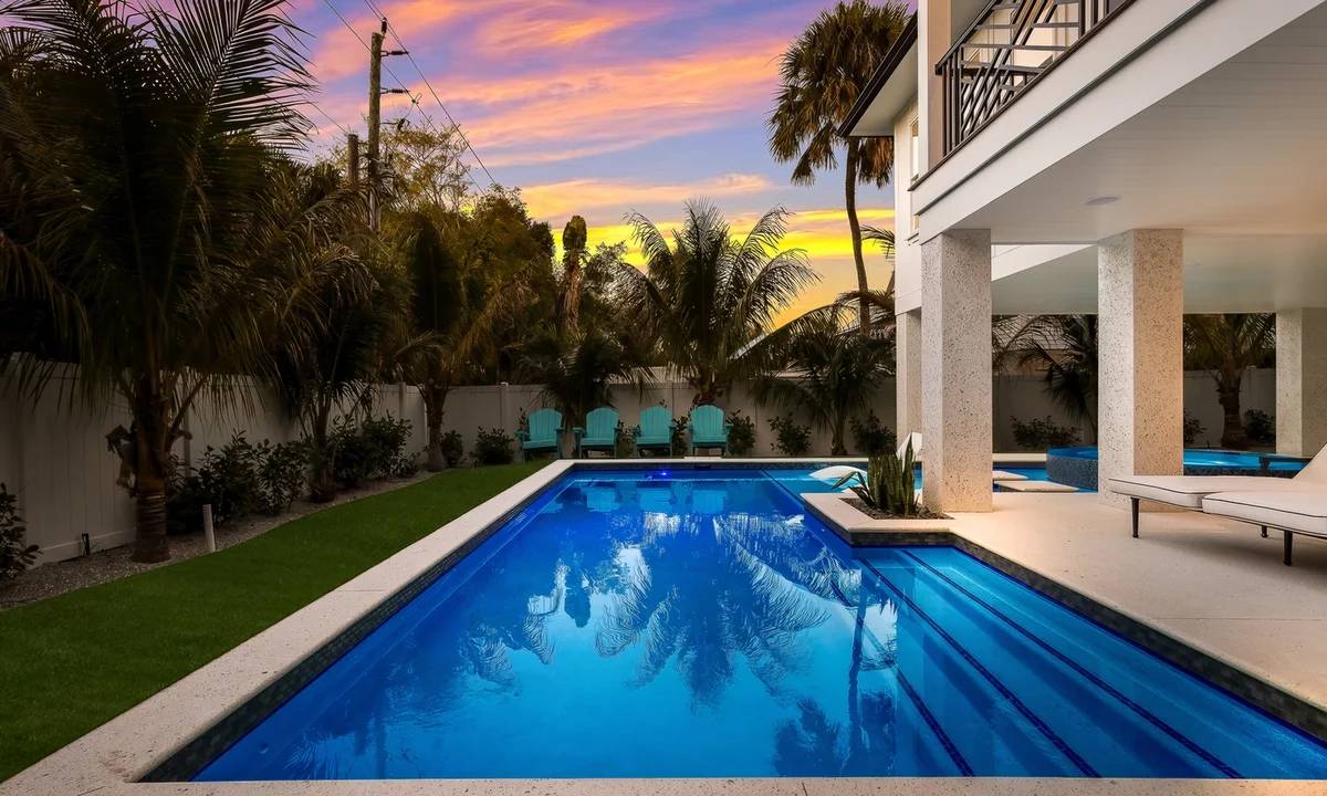 Wander Anna Maria Sunset #30