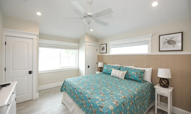 Bedroom 2 image 1
