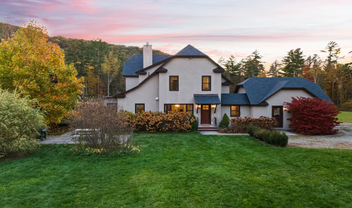 Wander Stockbridge Woods