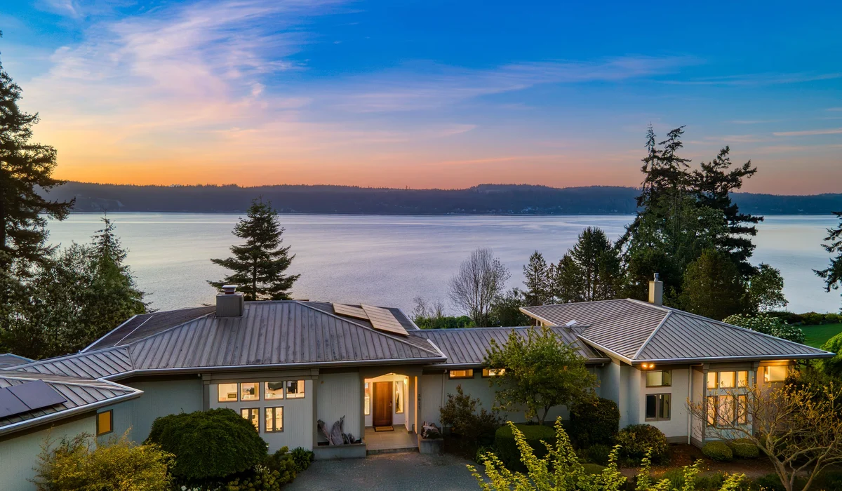 Wander Whidbey Ridge