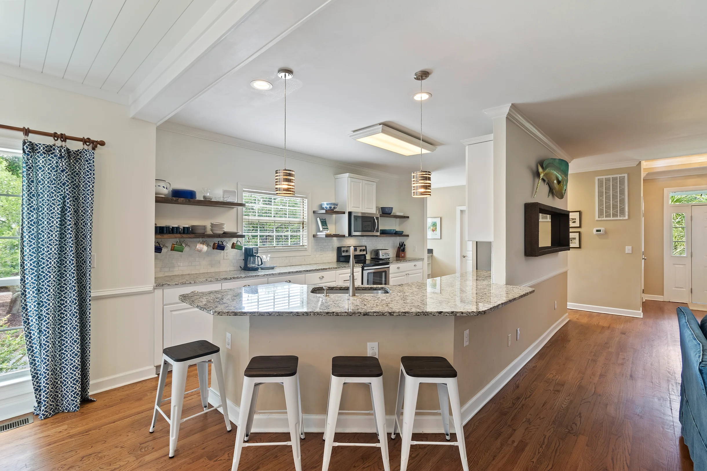 Wander Isle Golden #24