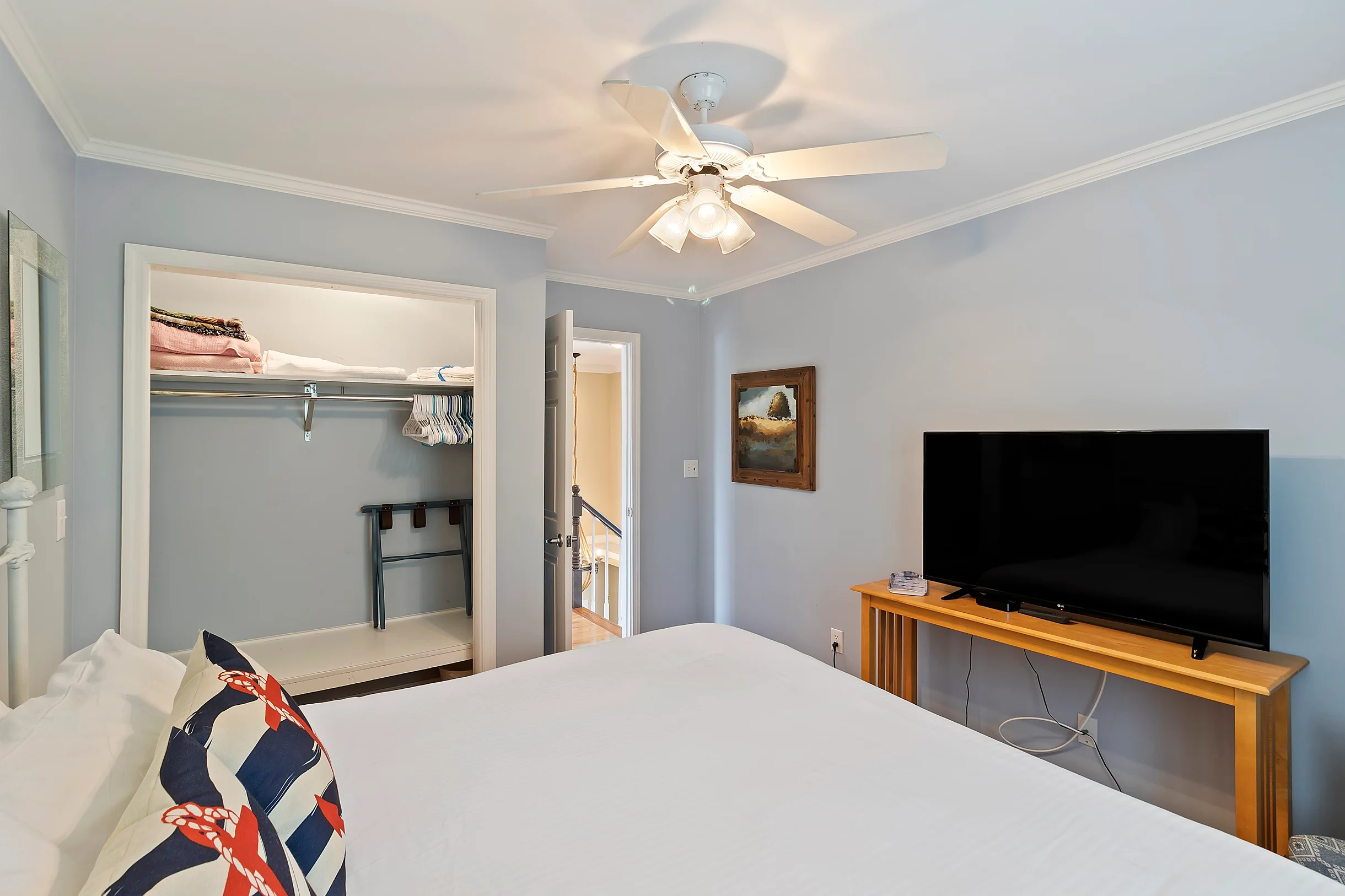 Wander Isle Golden #32