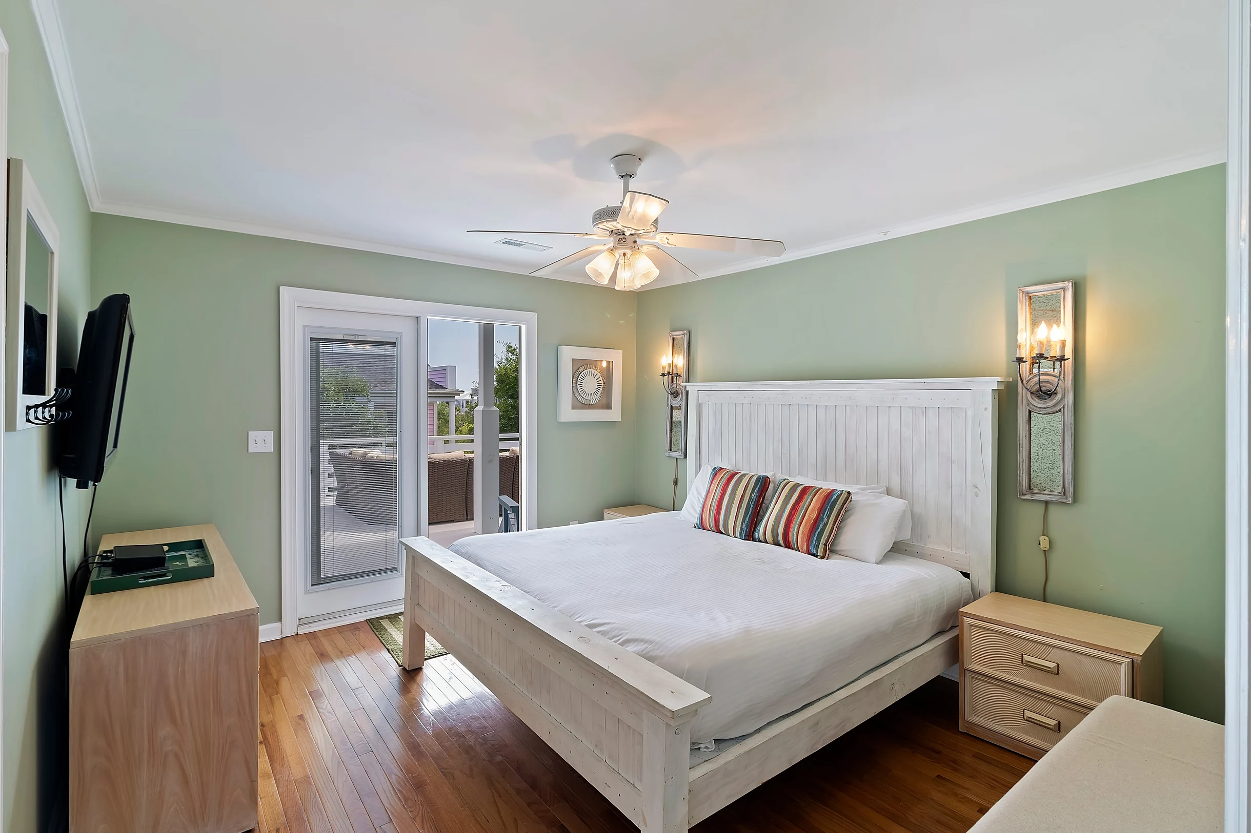 Wander Isle Golden #15