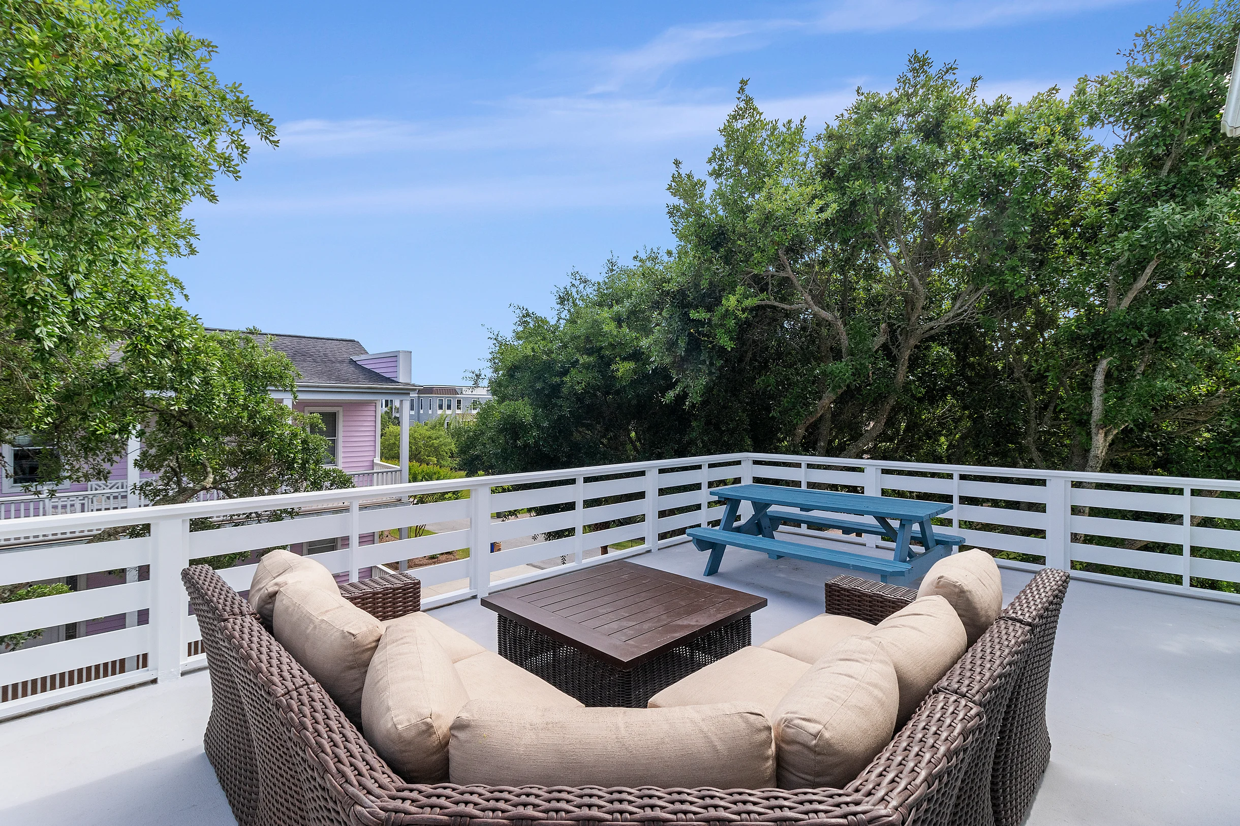 Wander Isle Golden #33