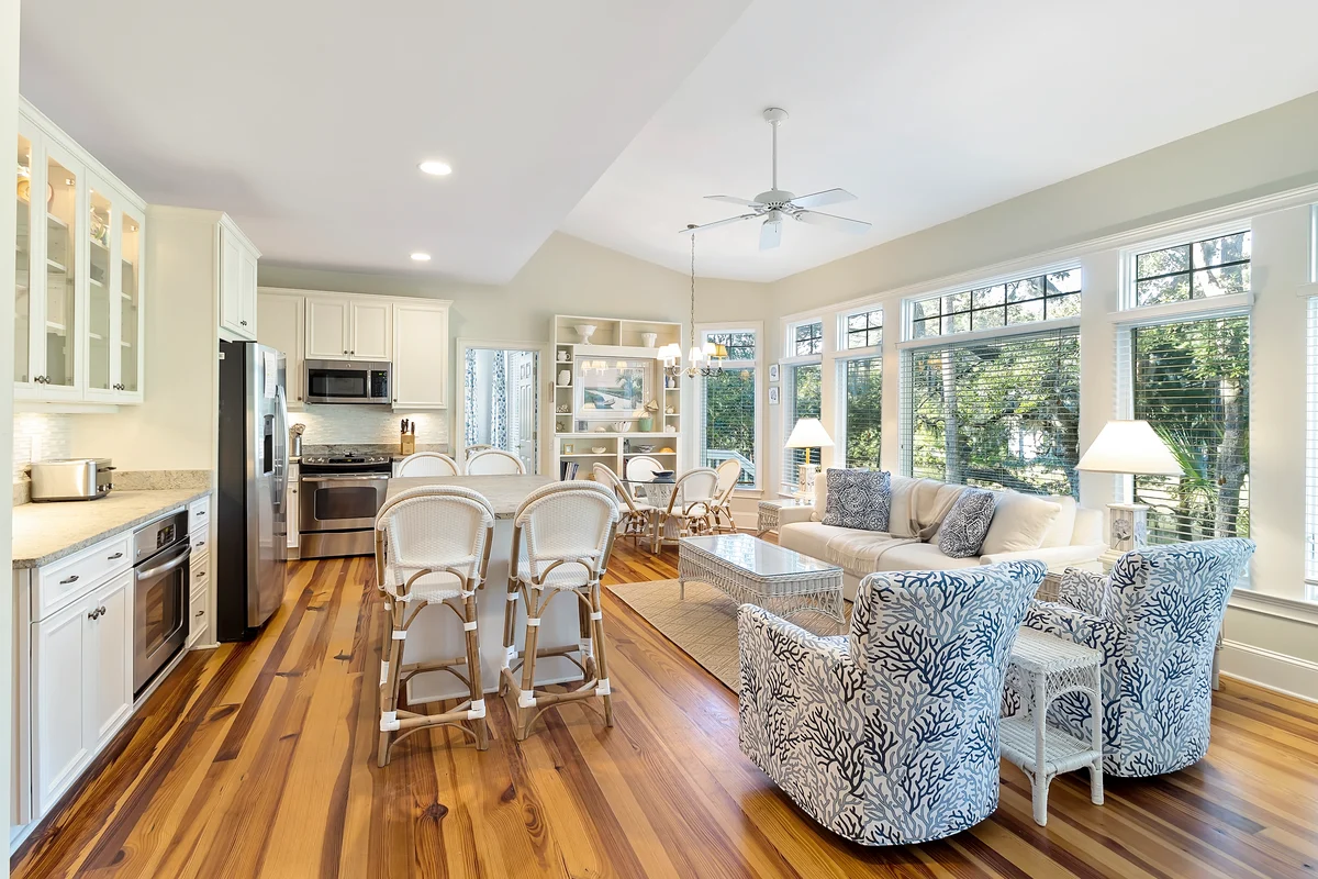 Wander Seabrook Shores