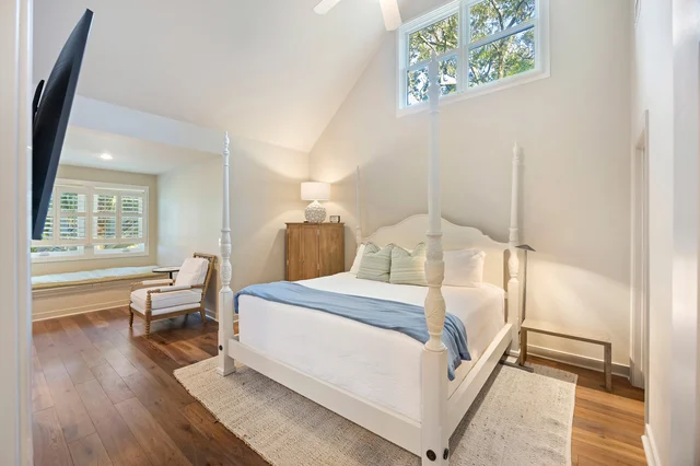 Bedroom 1 image 1