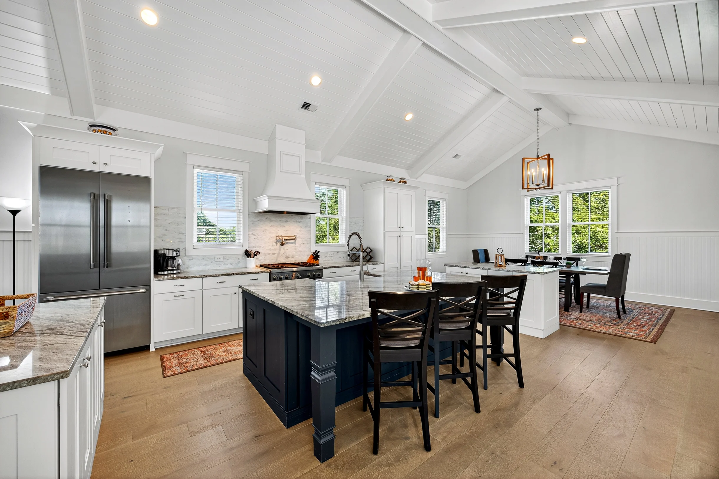 AV3-23: 3 23rd Avenue #29