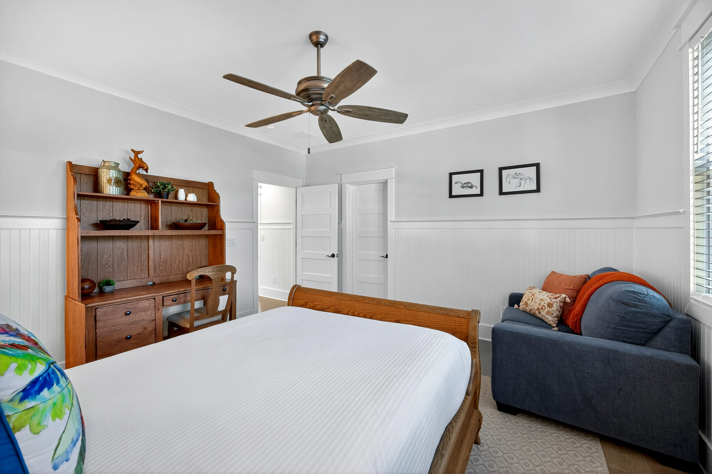 AV3-23: 3 23rd Avenue #34