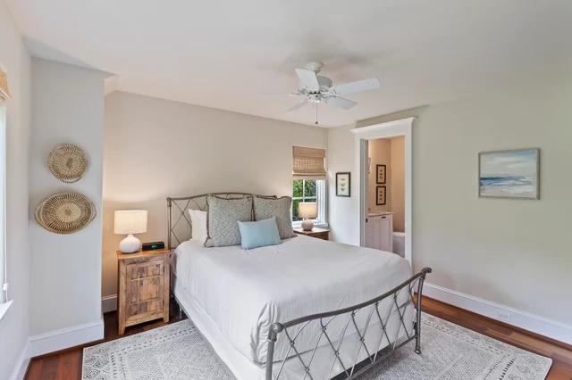 Bedroom 1 image 1