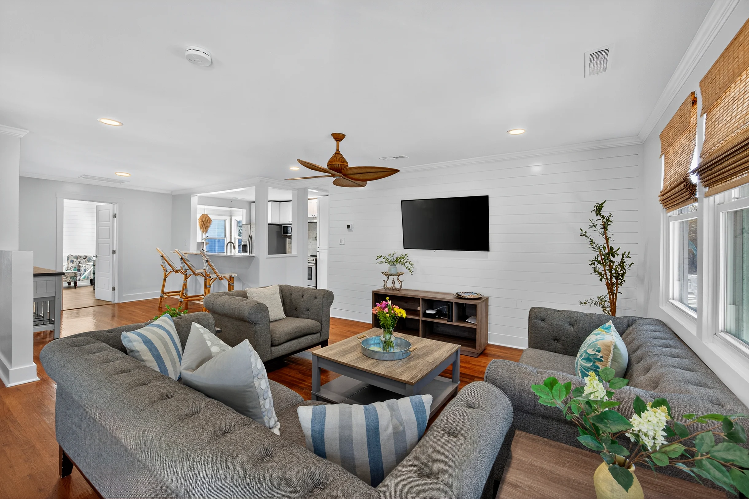 Wander Isle Lotus #25