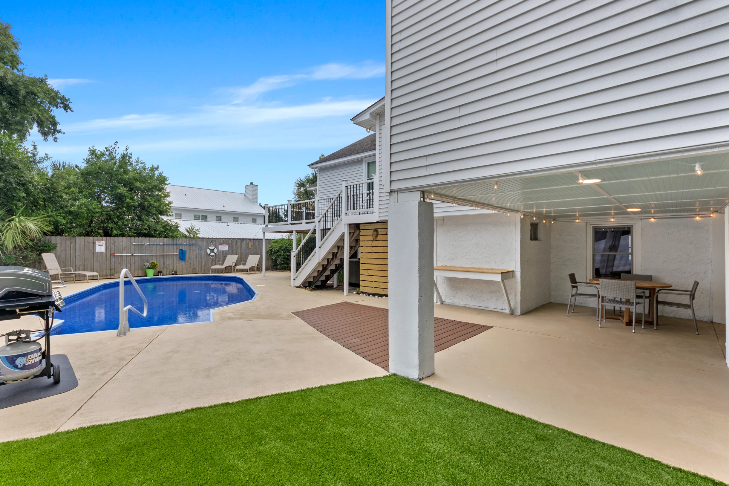 Wander Isle Lotus #30