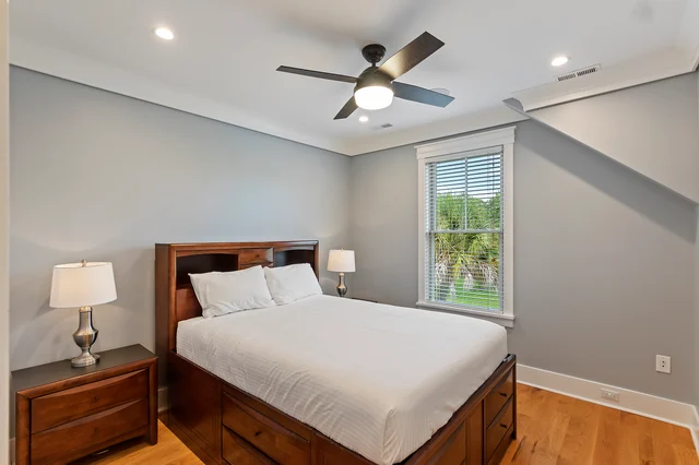 Bedroom 3 image 1