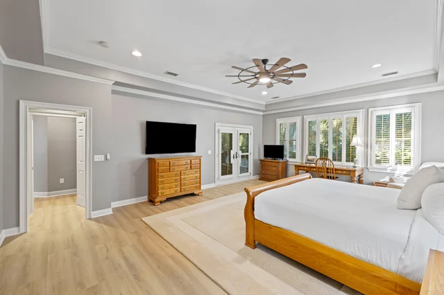 Bedroom 1 image 1