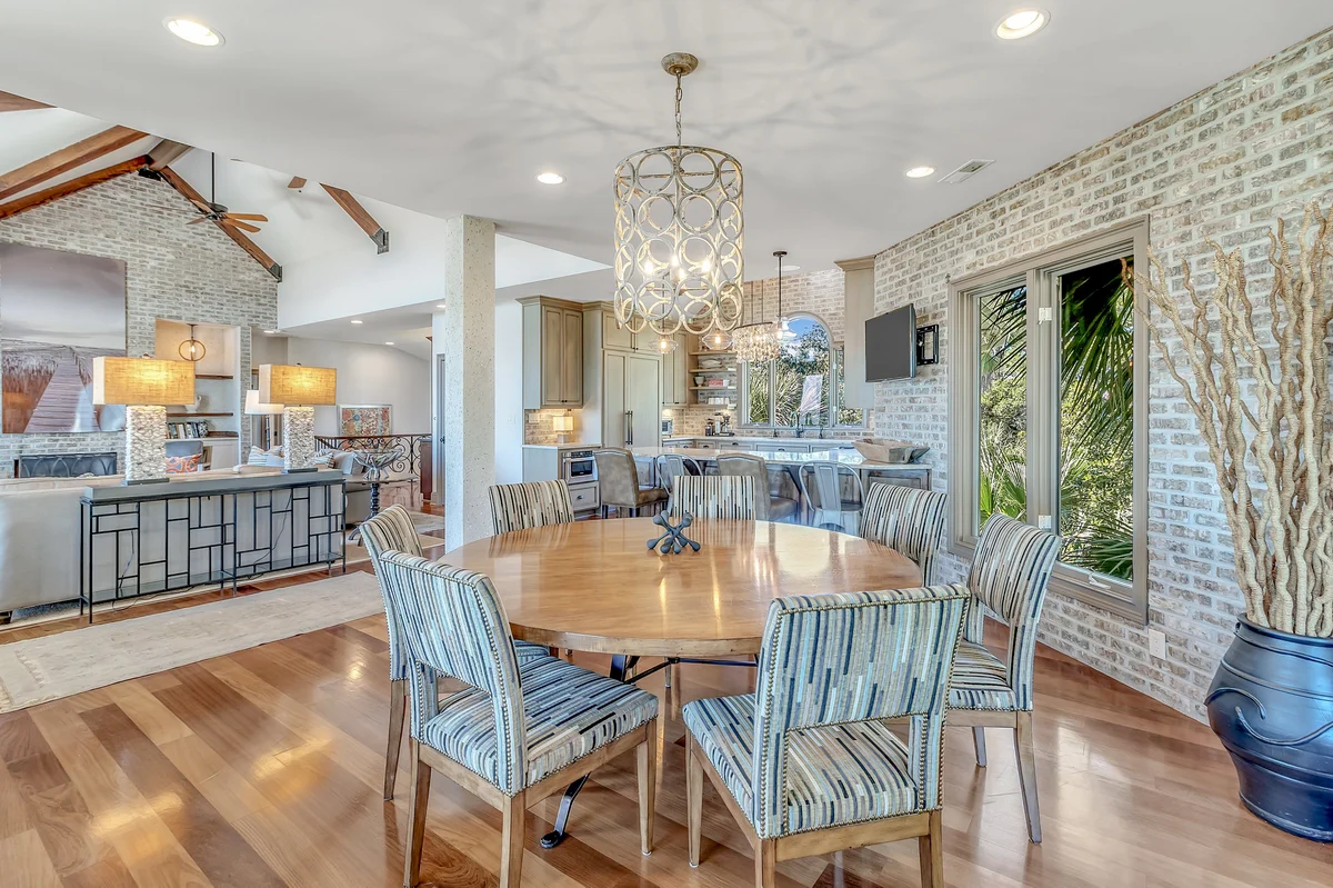 Wander Seabrook Marshfront