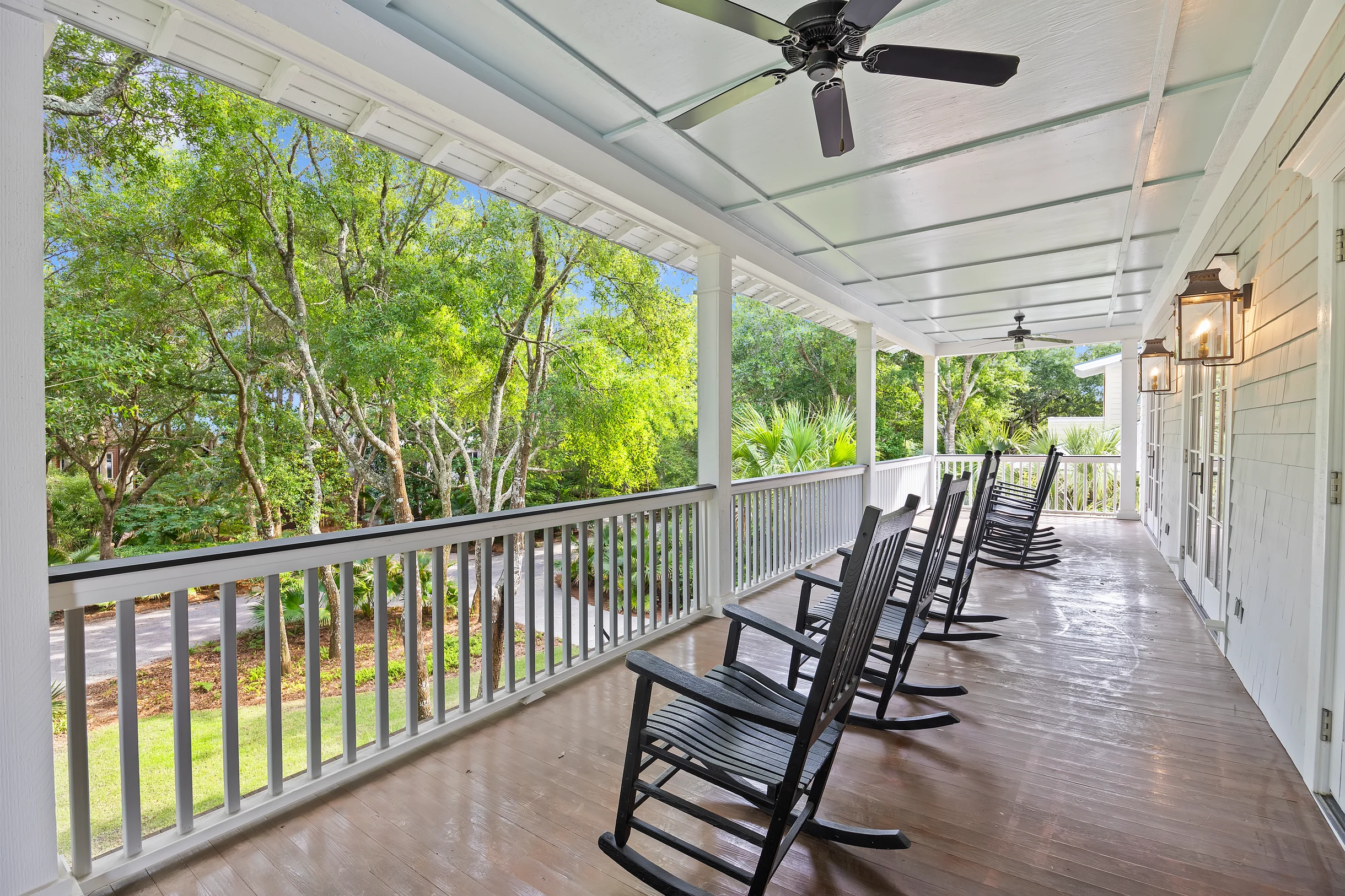 EA2B: 2B Eugenia Avenue #39