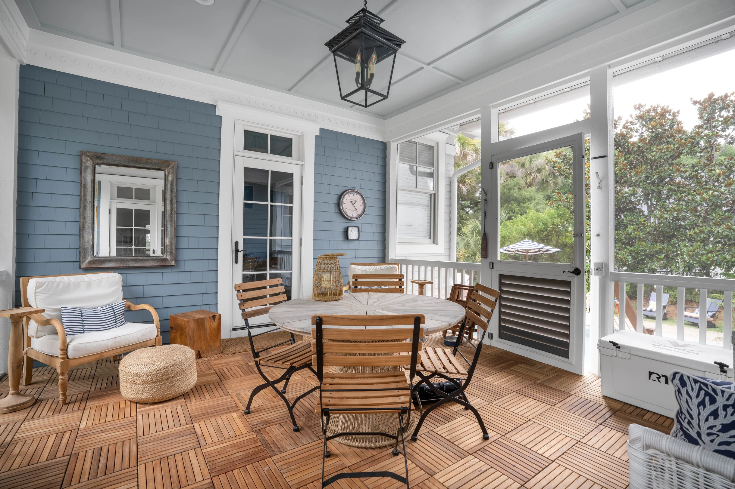 EA2B: 2B Eugenia Avenue #41