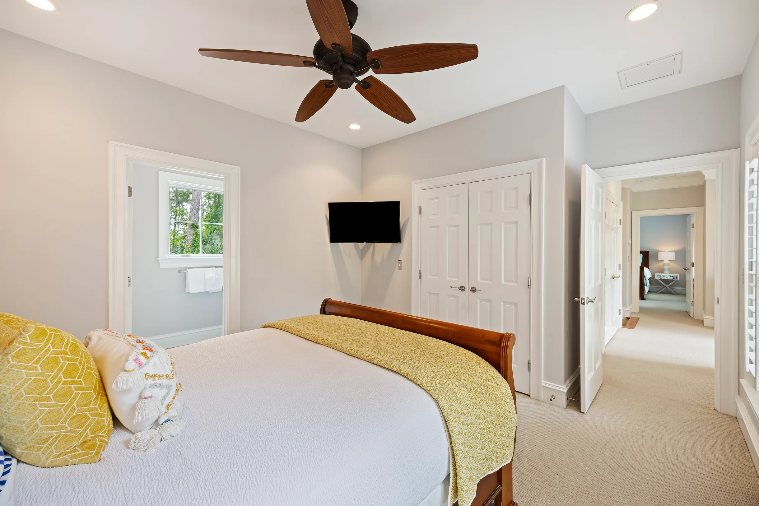 CUR767: 767 Curlew Court #28