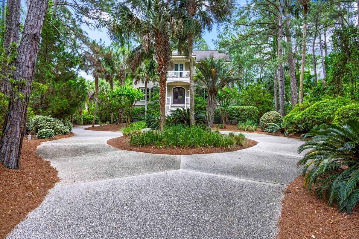 CUR767: 767 Curlew Court