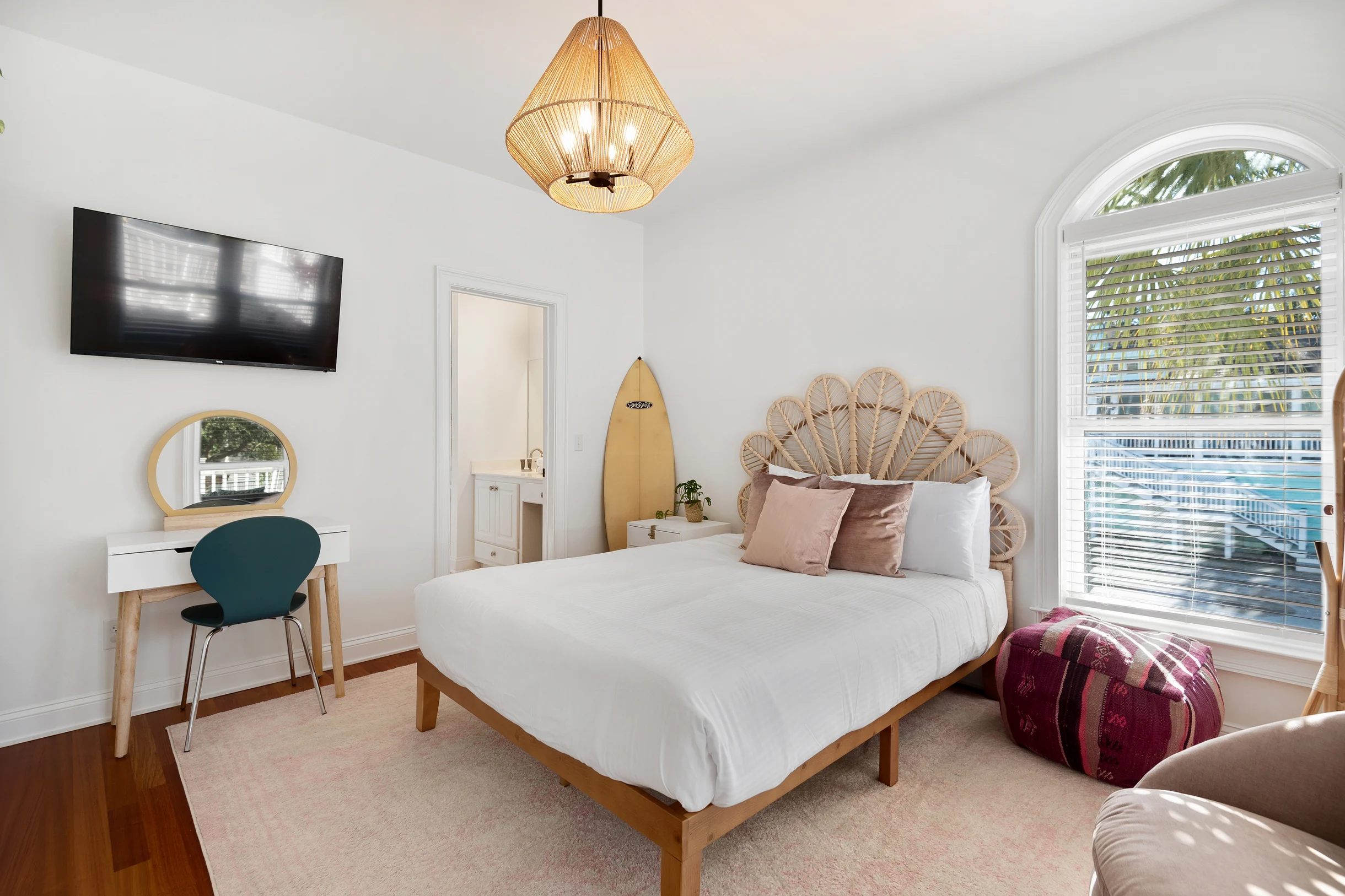 Wander Palms Island Glow #39