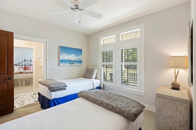 Bedroom 5 image 1