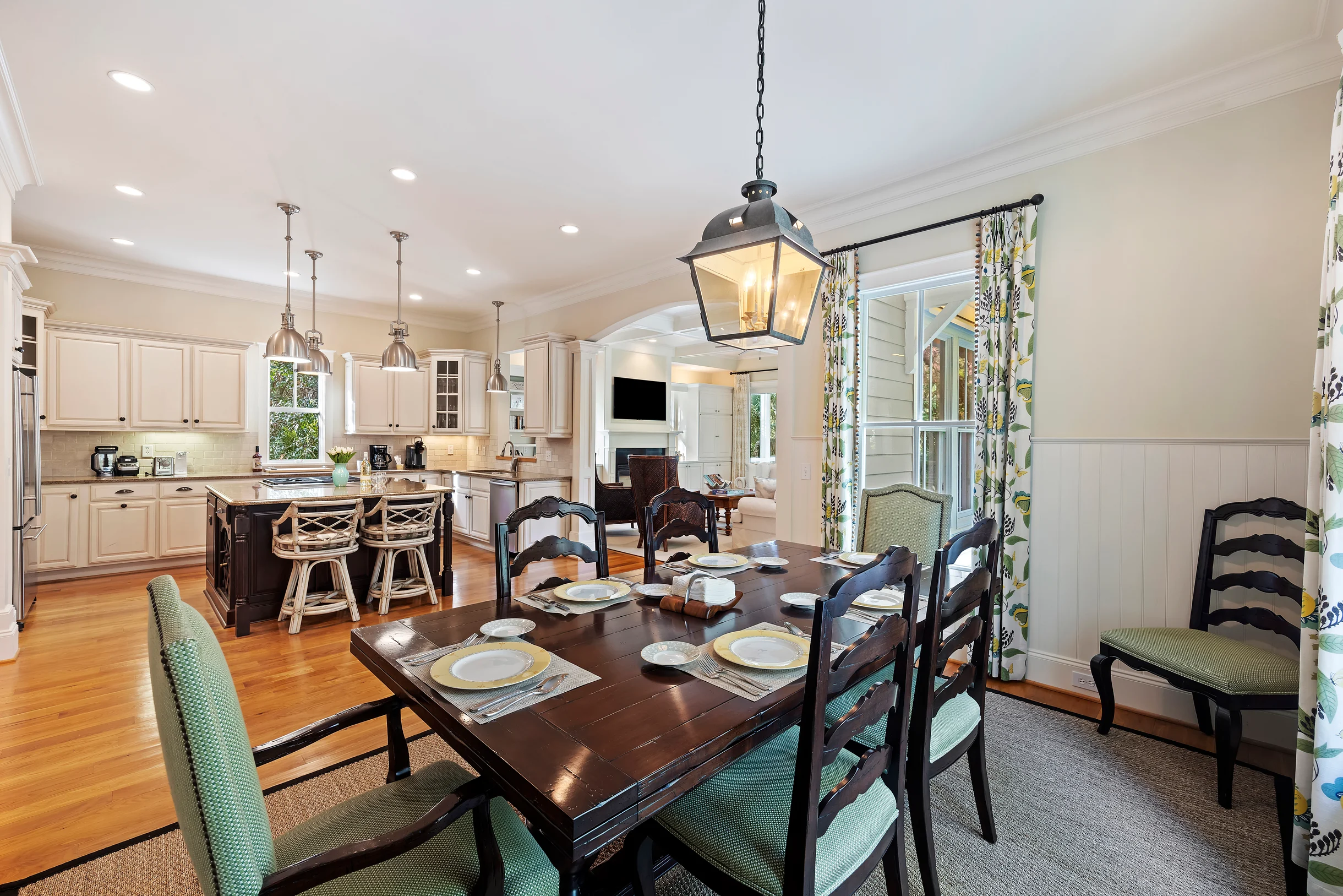 BERK37: 37 Berkshire Hall #32
