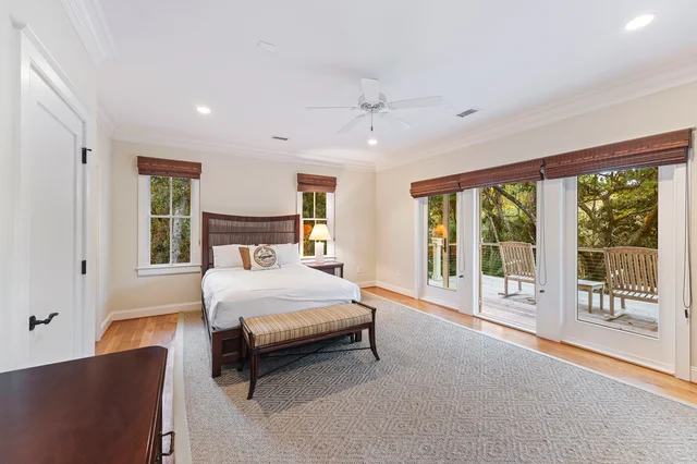 Bedroom 1 image 1
