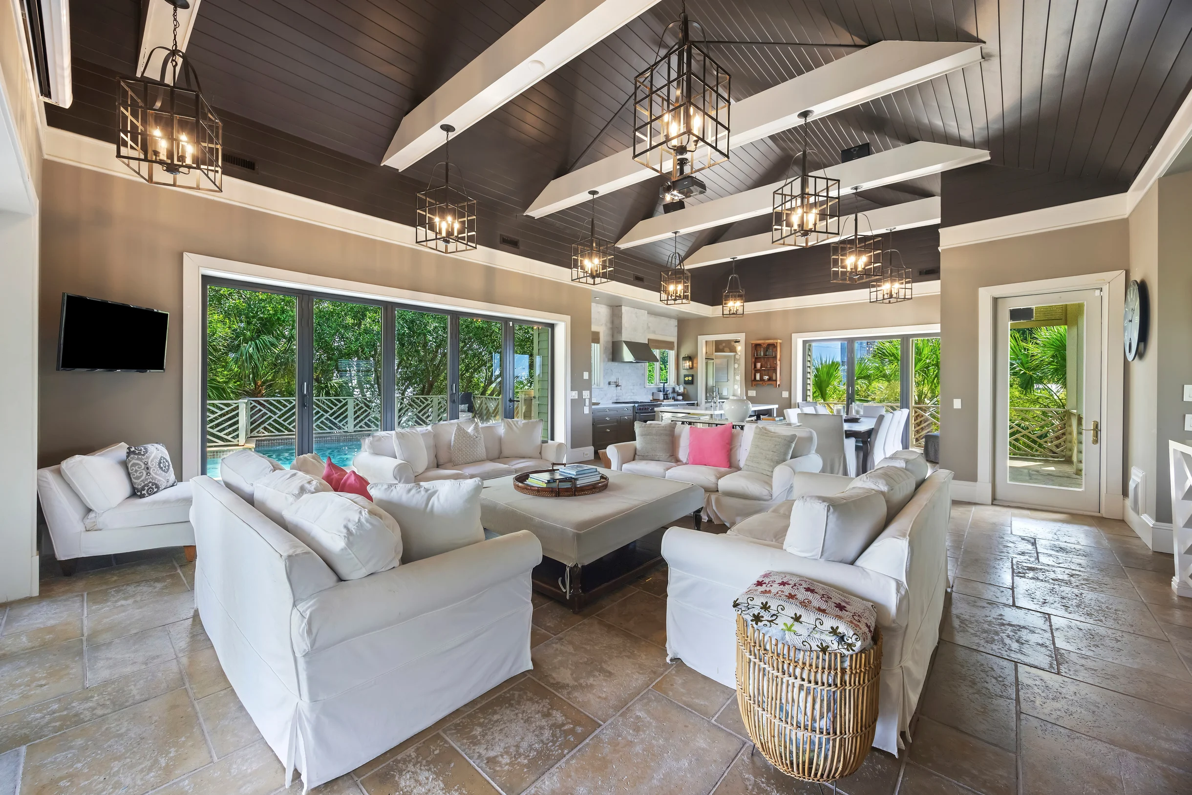 Wander Palms Golden Shores #10