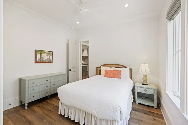Bedroom 3 image 1