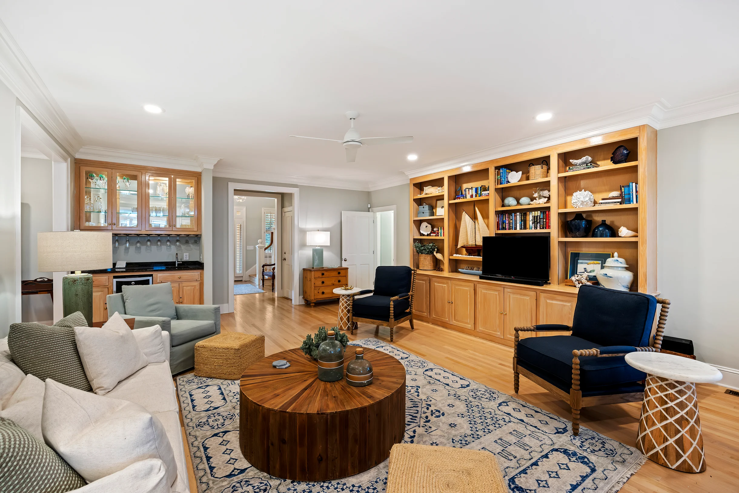 PALM3700: 3700 Palm Blvd. #23
