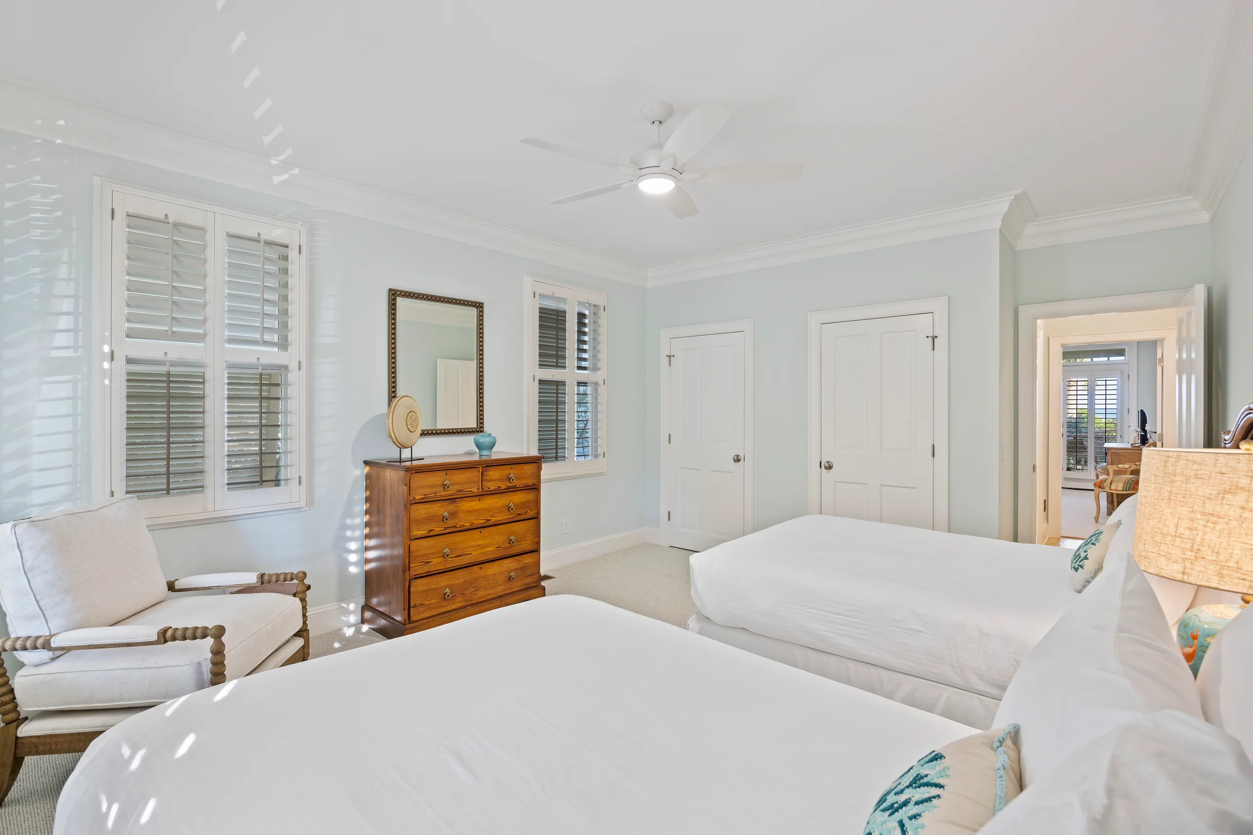 PALM3700: 3700 Palm Blvd. #20
